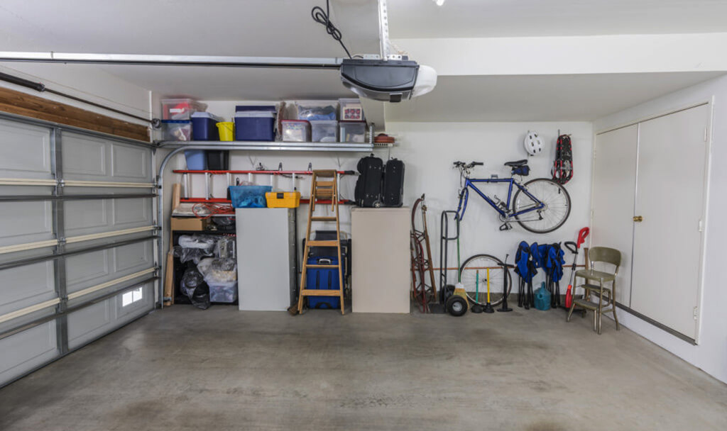 How_To_Cool_a_Garage_With_No_Windows